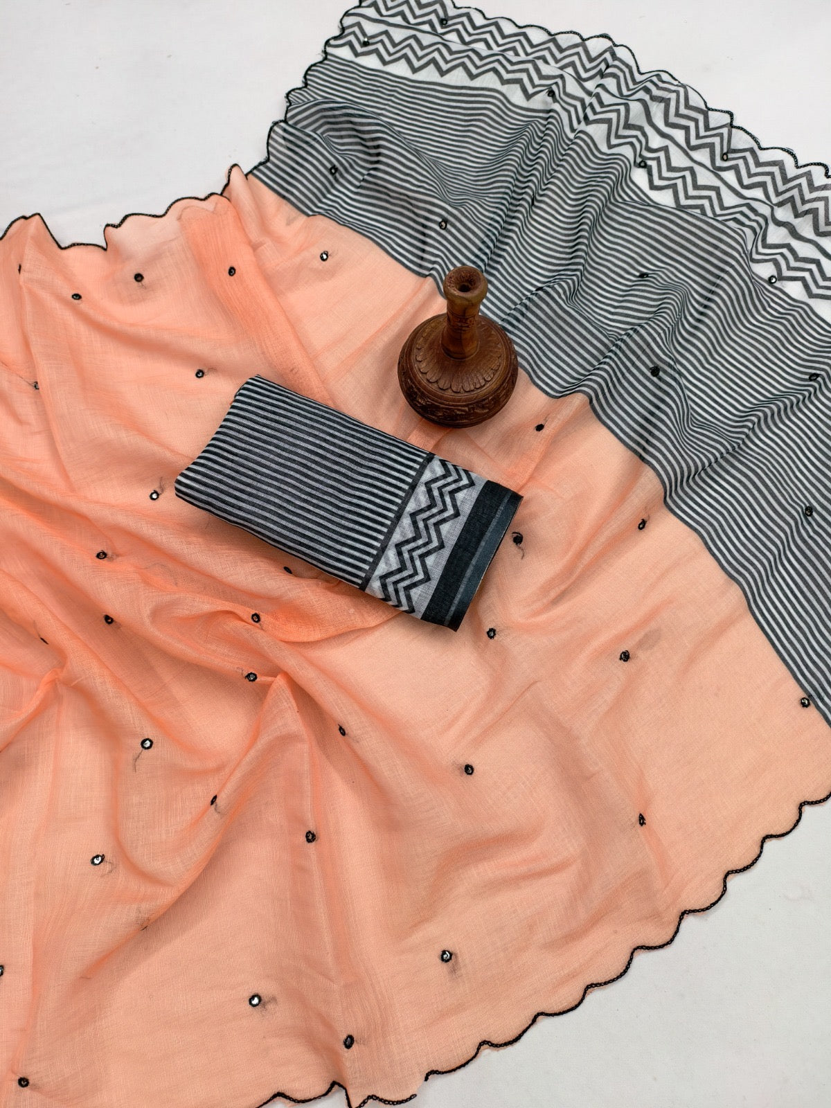 Soft Linen Saree With Digital Print